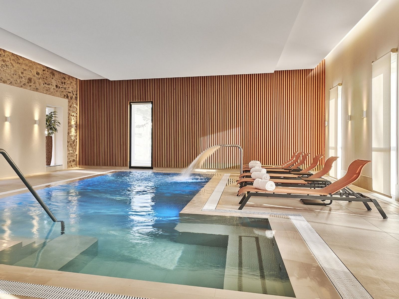 Hôtel avec spa et piscine à Montluçon